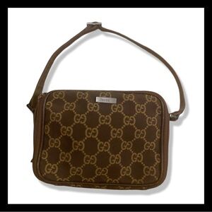 Gucci Brown pouchette
